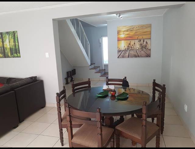 3 BEDROOM TOWNHOUSE RENTED IN ST GEORGES PARK
